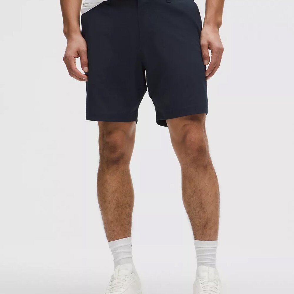 Lululemon ABC Classic Short 7"/Black/ 38” Waist